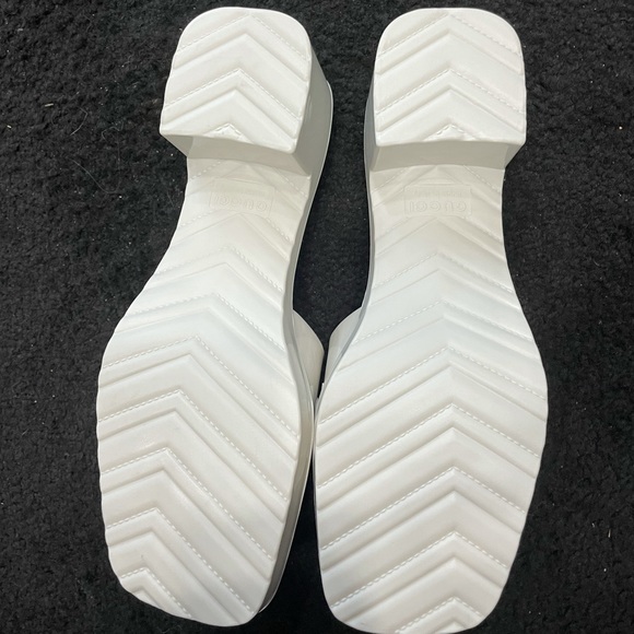 Gucci sandals - Picture 3 of 3